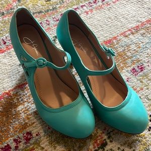 Pinup rockabilly heels by J Adam’s size 9